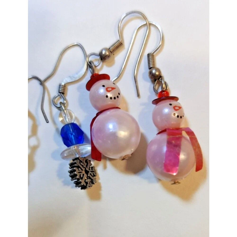Lot if 4 Pairs of Christmas, Winter Earrings-Christmas Tree, Santa, Snowman, ETC
